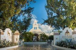 Spice Island Beach Resort - Grenada. Entrance.